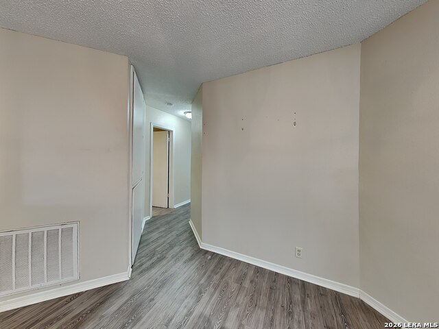 Image 6 of 24 For 10526 Kinderhook