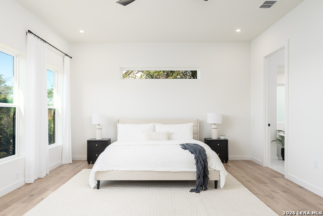 Image 16 of 46 For 707 Lone Cir