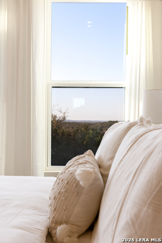 Image 17 of 46 For 707 Lone Cir