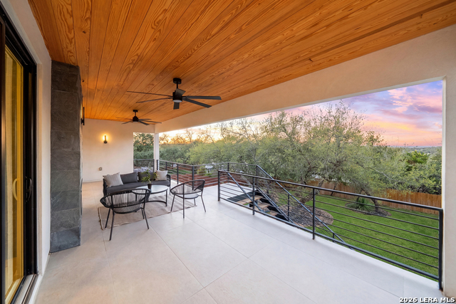 Image 36 of 46 For 707 Lone Cir