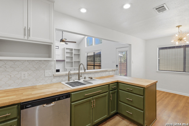 Image 11 of 32 For 12008 Vista Nogal St