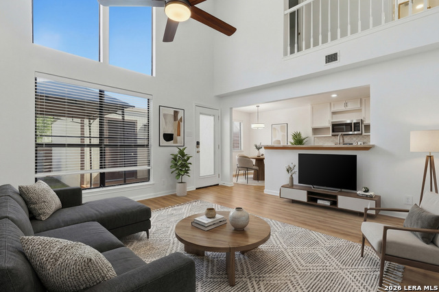 Image 4 of 32 For 12008 Vista Nogal St