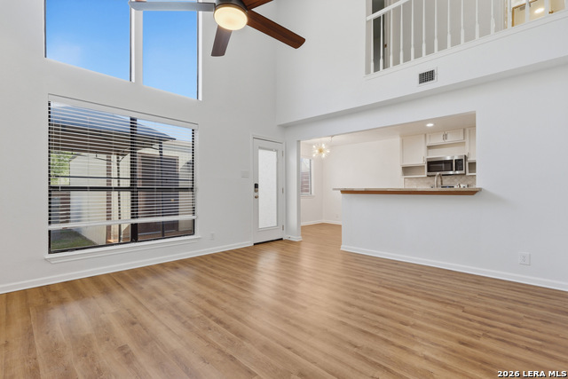 Image 5 of 32 For 12008 Vista Nogal St