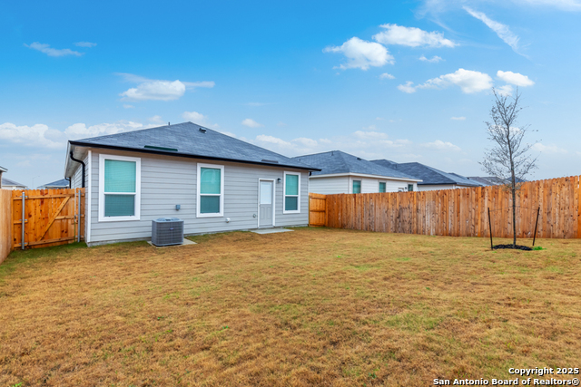 Image 24 of 25 For 4179 Carraway St