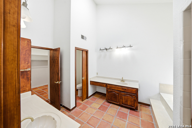 Image 18 of 30 For 9114 Rustlers Creek Dr