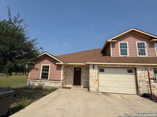 Details for 14618 Quesenberry Rd  1, Von Ormy, TX 78073