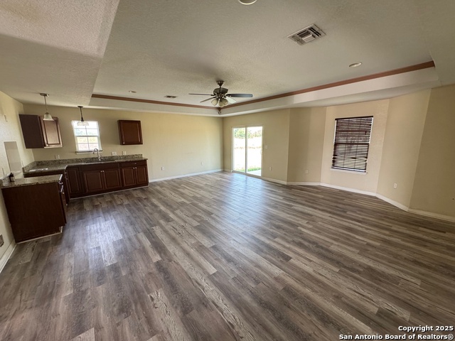 Image 6 of 13 For 14618 Quesenberry Rd  1