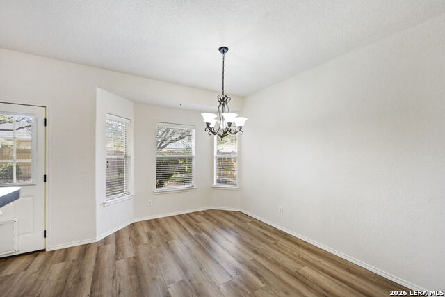 Listing photo id 11 for 316 Sparrow  