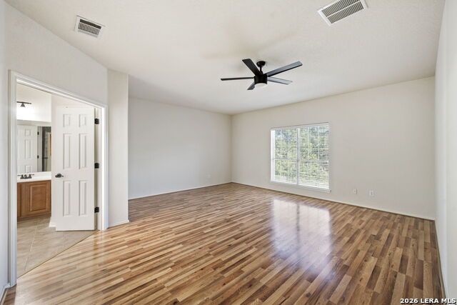 Listing photo id 17 for 316 Sparrow  