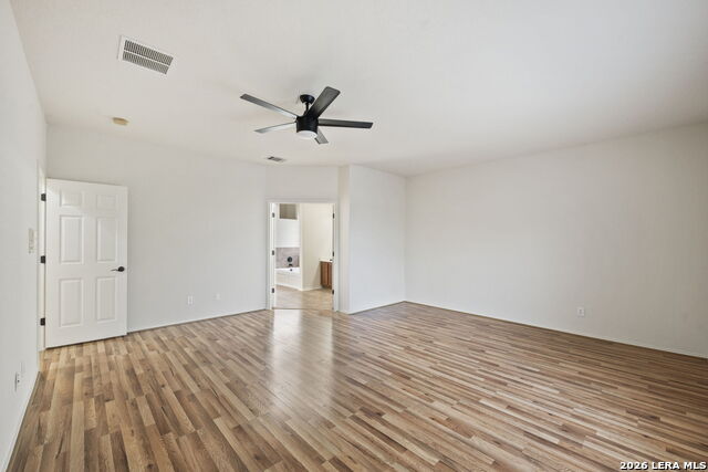 Listing photo id 18 for 316 Sparrow  