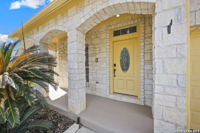 Listing photo id 2 for 316 Sparrow  