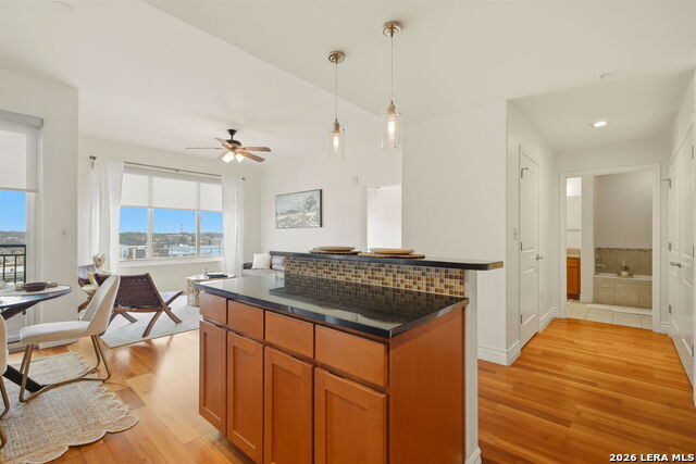 Image 17 of 48 For 215 Center N 804