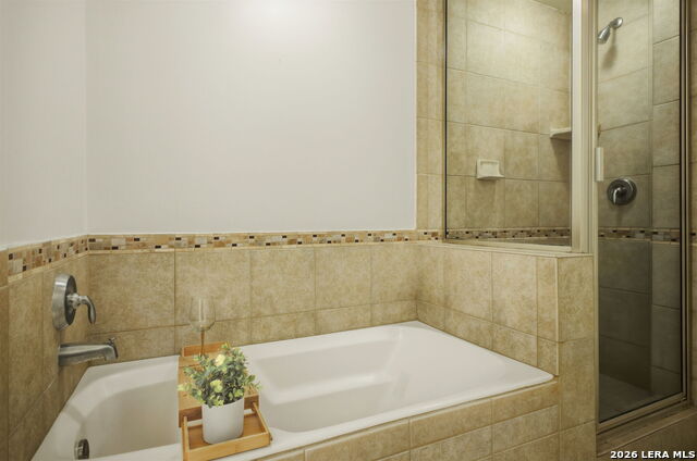 Image 24 of 48 For 215 Center N 804