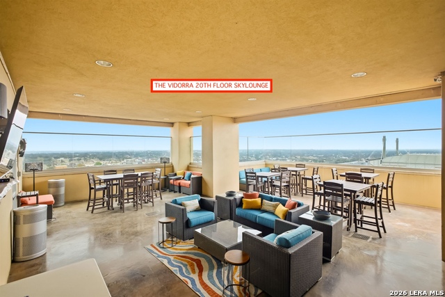 Image 29 of 48 For 215 Center N 804