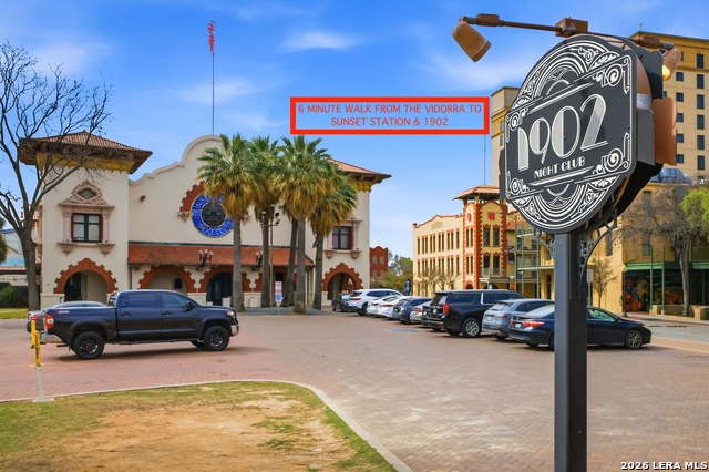 Image 42 of 48 For 215 Center N 804