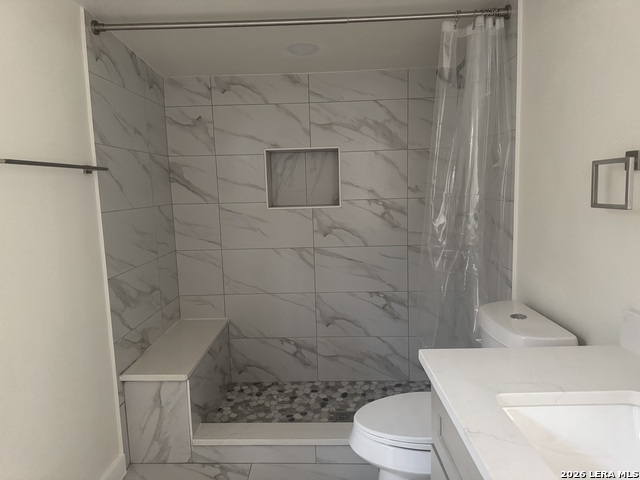 Image 26 of 30 For 631 Mistletoe E