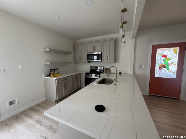 Image 8 of 30 For 631 Mistletoe E