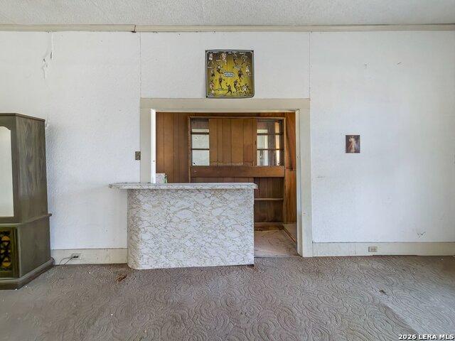 Image 14 of 29 For 2922 Buena Vista St