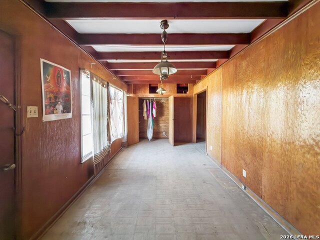 Image 16 of 29 For 2922 Buena Vista St