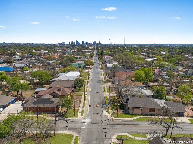 Image 27 of 29 For 2922 Buena Vista St