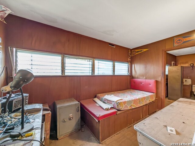 Image 5 of 29 For 2922 Buena Vista St