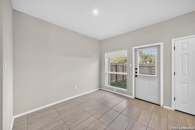 Image 16 of 32 For 4110 Swans Landing  101