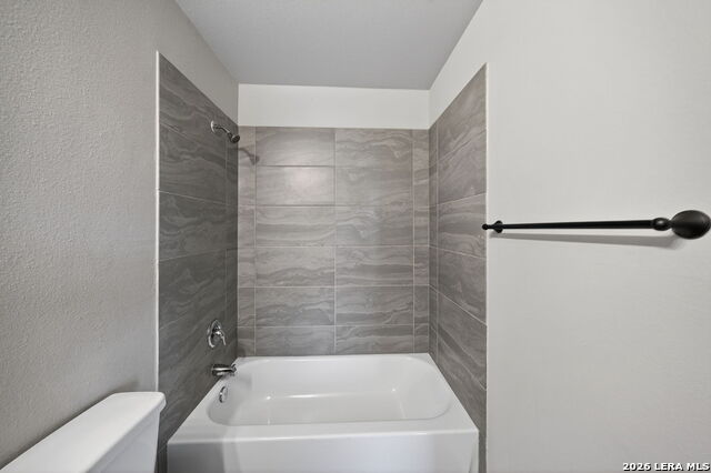 Image 23 of 32 For 4110 Swans Landing  101