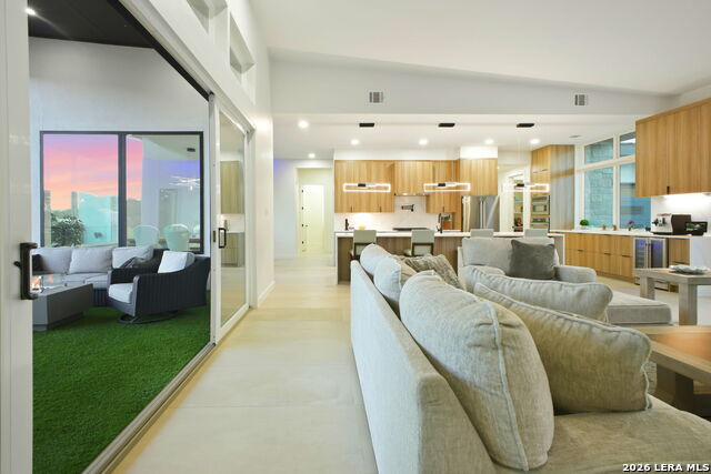 Image 10 of 56 For 23119 Casey Canyon