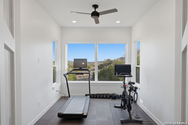 Image 33 of 56 For 23119 Casey Canyon