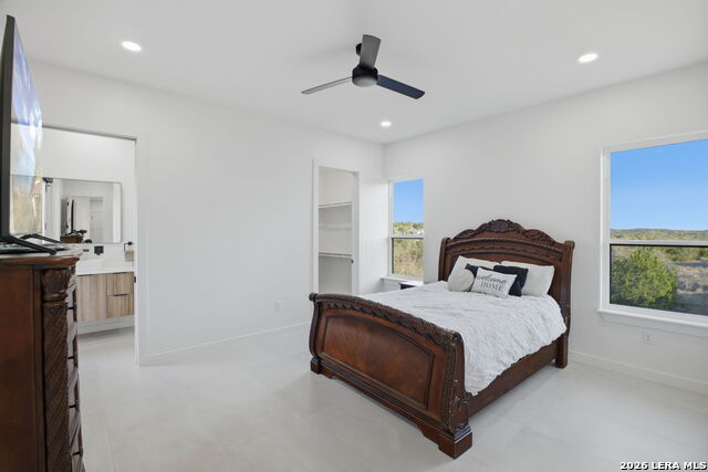 Image 35 of 56 For 23119 Casey Canyon