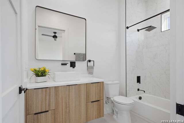 Image 44 of 56 For 23119 Casey Canyon