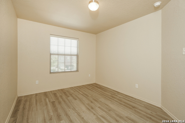 Listing photo id 5 for 8915 Bonnie Butler