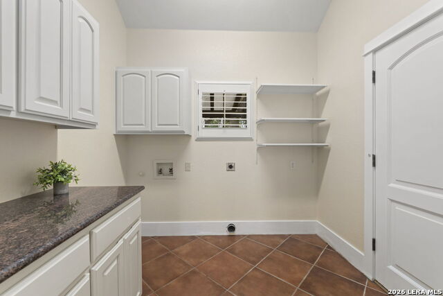 Image 18 of 34 For 15529 Escarpment Oak