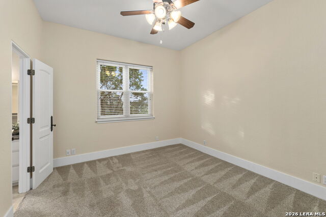 Image 25 of 34 For 15529 Escarpment Oak