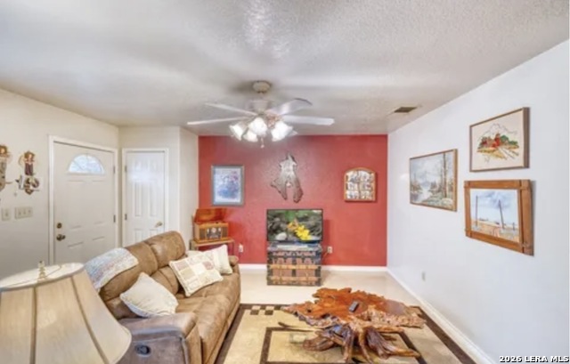 Image 4 of 22 For 622 Oak S 