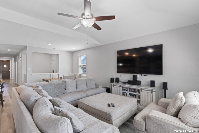 Image 14 of 36 For 11510 Bakersfield Pass