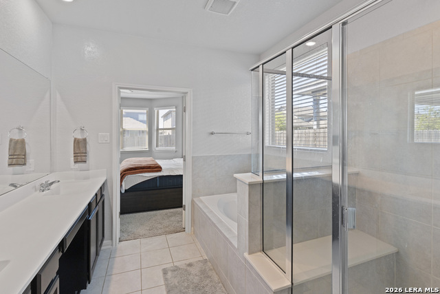 Image 18 of 36 For 11510 Bakersfield Pass