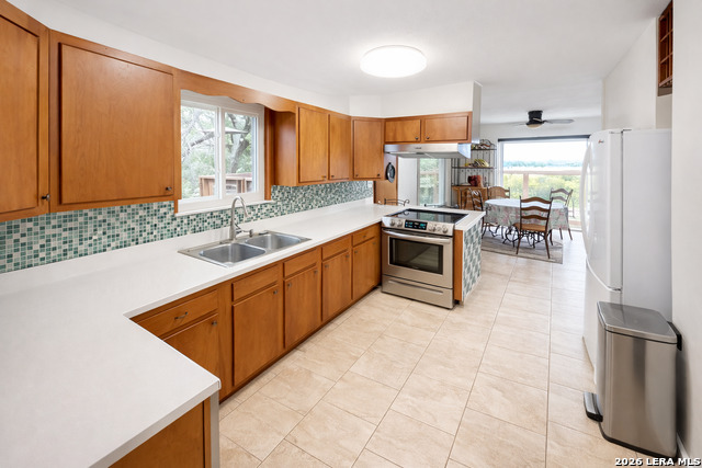 Image 3 of 13 For 1221 Hallmark