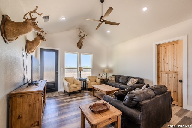 Image 16 of 47 For 994 Marburger