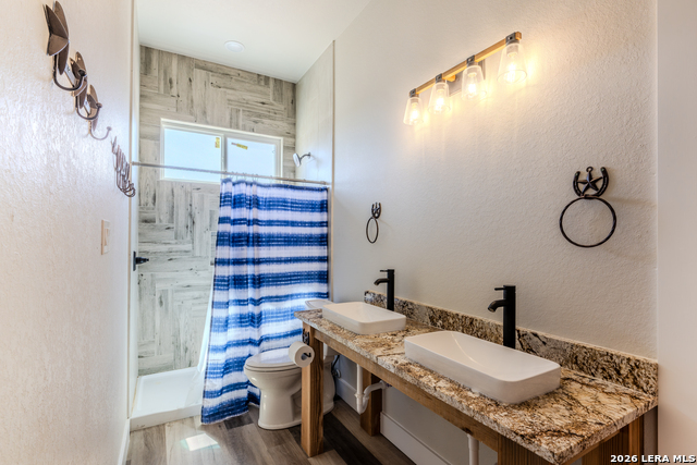 Image 19 of 47 For 994 Marburger