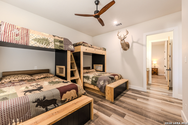 Image 20 of 47 For 994 Marburger