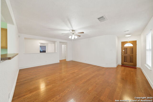 Image 10 of 33 For 10215 Tiger Bay