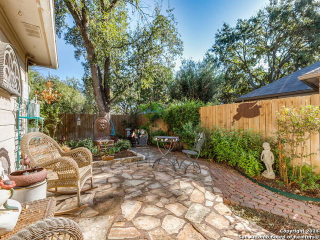 Image 27 of 31 For 16 Pembroke Lane