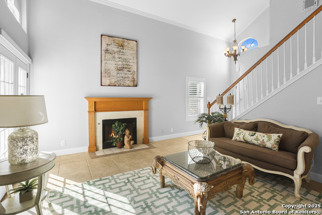 Image 5 of 31 For 16 Pembroke Lane