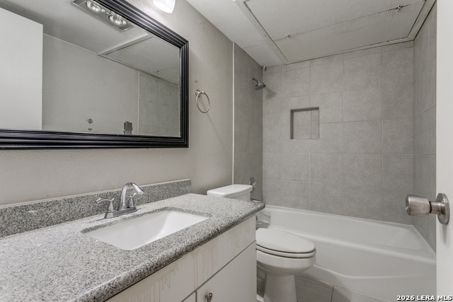 Image 20 of 25 For 8401 New Braunfels N 207a