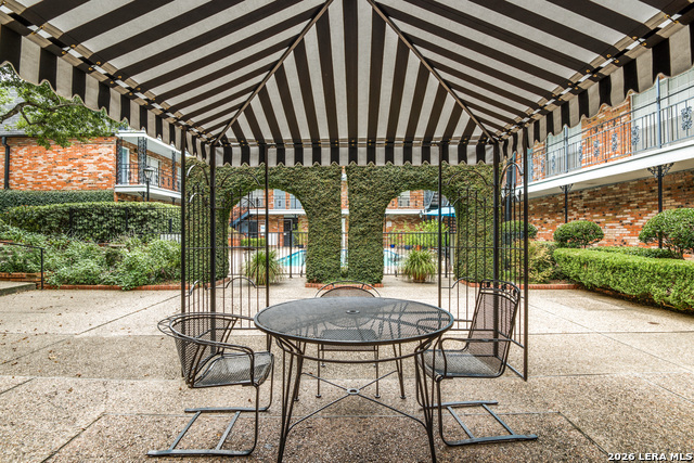 Image 24 of 25 For 8401 New Braunfels N 207a