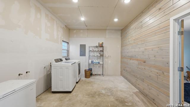 Image 18 of 28 For 8204 New Sulphur Springs Rd