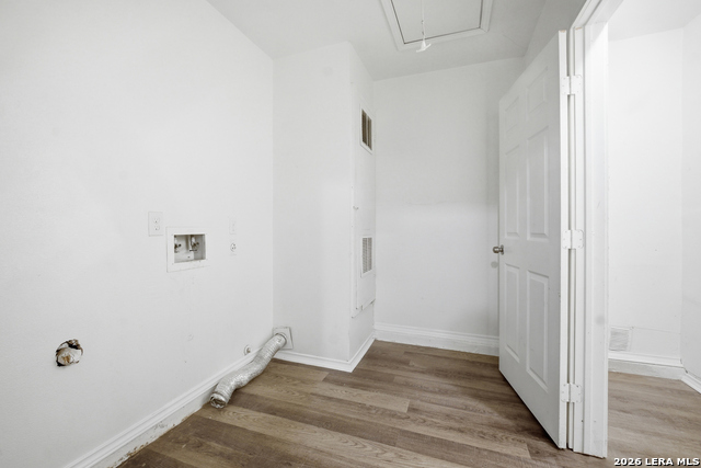 Image 23 of 31 For 5722 Misty Glen