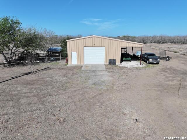 Listing photo id 36 for 6617 Fm 882  