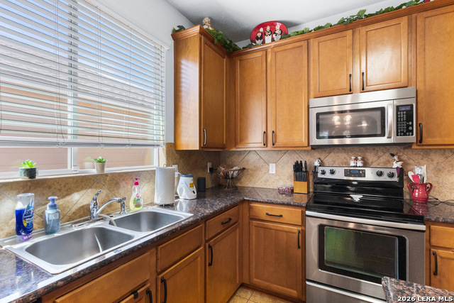 Image 10 of 36 For 7546 Paraiso Point